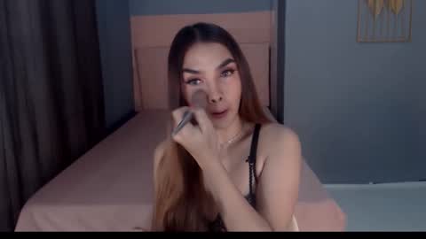 Snapshot of emmahardcockts chatting on 02/05/26, 05:23 Emma online show from 02/05/26, 05:23