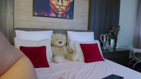 Emma online show from 05/31/26, 06:10