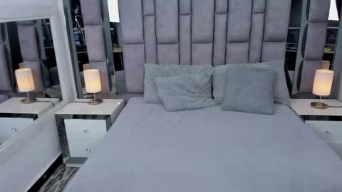 Snapshot of emmahill1 chatting on 12/02/25, 04:35 EMMA HILL online show from 12/02/25, 04:35