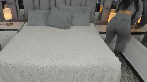 Snapshot of emmahill1 chatting on 12/15/25, 10:52 EMMA HILL online show from 12/15/25, 10:52