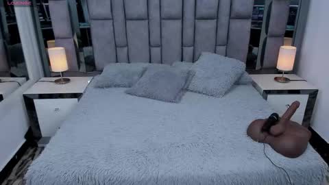 EMMA HILL online show from 01/15/26, 04:11