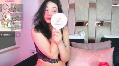 emmajohanson online show from 11/24/25, 07:02