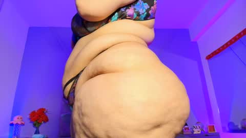 Snapshot of emmajohnss chatting on 03/09/25, 07:45 Emma online show from 03/09/25, 07:45