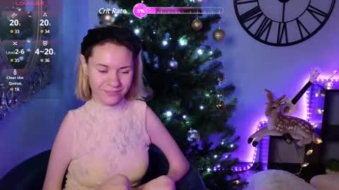 Snapshot of emmalarkins chatting on 12/29/24, 11:50 Emma online show from 12/29/24, 11:50