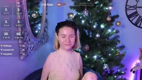 Snapshot of emmalarkins chatting on 12/29/24, 02:52 Emma online show from 12/29/24, 02:52