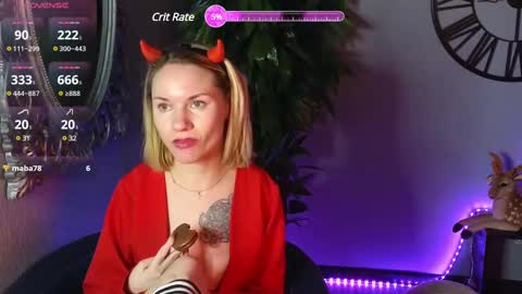 Snapshot of emmalarkins chatting on 02/14/25, 12:14 Emma online show from 02/14/25, 12:14