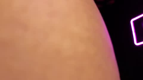 Emma online show from 02/11/25, 07:48