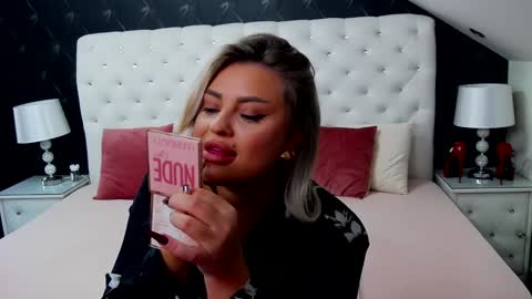 Emma Mavis online show from 12/04/24, 12:36