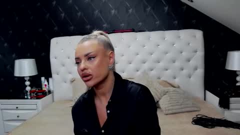 Emma Mavis online show from 02/10/26, 11:14