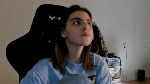 Emma online show from 02/11/25, 07:38