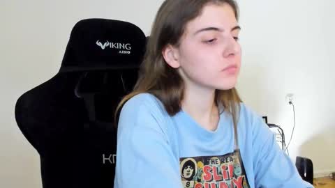 Emma online show from 09/26/25, 08:24