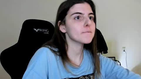 Emma online show from 12/22/25, 05:10