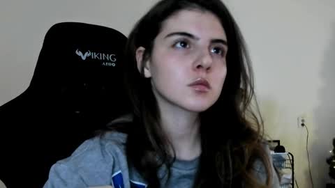 Emma online show from 01/06/26, 01:37