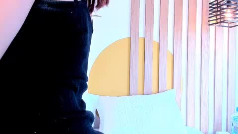 emmanaughty_ online show from 09/21/25, 04:19