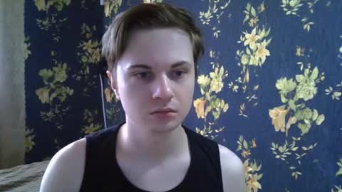 Snapshot of emmanuel_manny chatting on 11/04/25, 10:25 emmanuel_manny online show from 11/04/25, 10:25