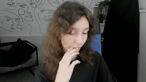 Snapshot of emmanuellbrown chatting on 09/10/25, 01:11 emmanuellbrown online show from 09/10/25, 01:11