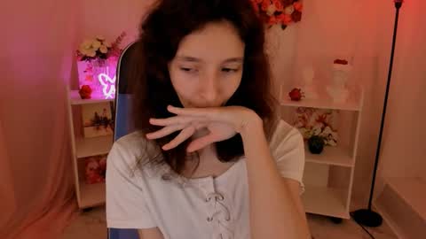 Snapshot of emmanuellbrown chatting on 09/20/25, 04:57 emmanuellbrown online show from 09/20/25, 04:57