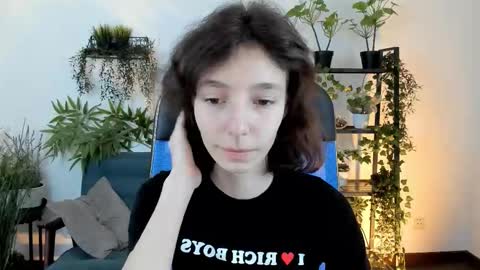 Snapshot of emmanuellbrown chatting on 11/25/25, 10:15 emmanuellbrown online show from 11/25/25, 10:15