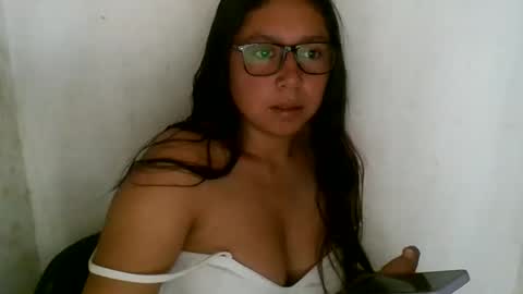 emmaortiz348067670331 online show from 05/12/26, 07:44