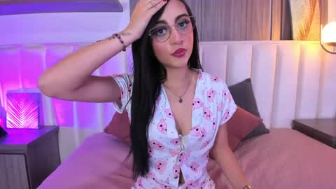 Emma online show from 04/16/26, 09:04