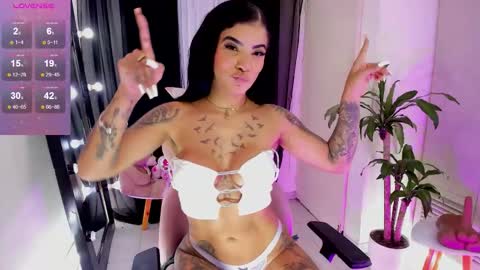 Emma Russell online show from 11/07/25, 11:16