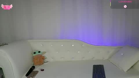 Sara online show from 09/18/25, 11:34