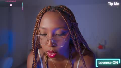 Sara online show from 11/13/25, 11:42