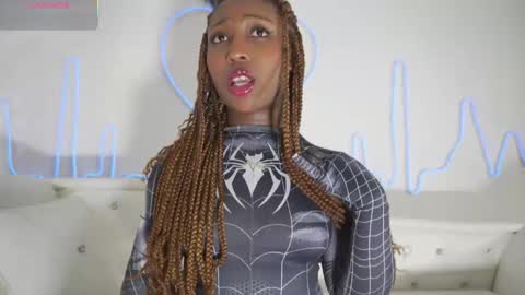 Sara online show from 11/30/25, 11:47