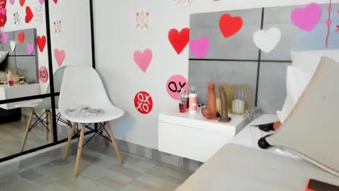  Emma  online show from 02/15/25, 05:19