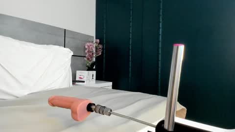  Emma  online show from 02/21/25, 08:40