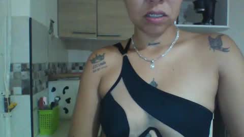 EmmaSplycer online show from 12/28/24, 03:04