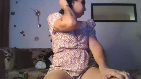 EmmaSplycer online show from 02/13/25, 03:29