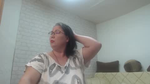 emmasquirt69 online show from 02/01/26, 08:40