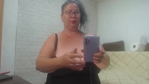 Snapshot of emmasquirt69 chatting on 07/20/26, 11:40 emmasquirt69 online show from 07/20/26, 11:40
