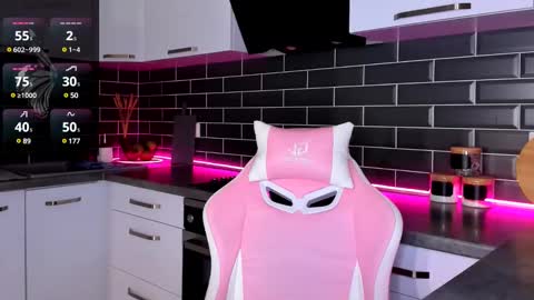 Snapshot of emmavictori chatting on 02/12/25, 06:29 Shaiya online show from 02/12/25, 06:29