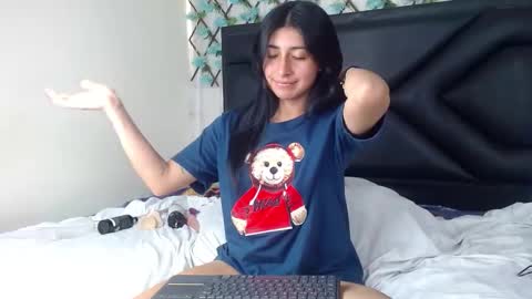  Emma  online show from 11/29/25, 04:54