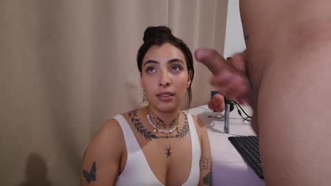 emmi_11 online show from 01/08/26, 12:24