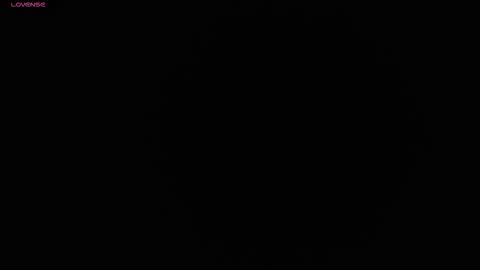 Snapshot of emmi_collins chatting on 12/19/25, 08:49 emmi_collins online show from 12/19/25, 08:49