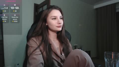 Emily online show from 02/04/25, 08:38