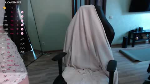 Emily online show from 05/16/26, 04:17