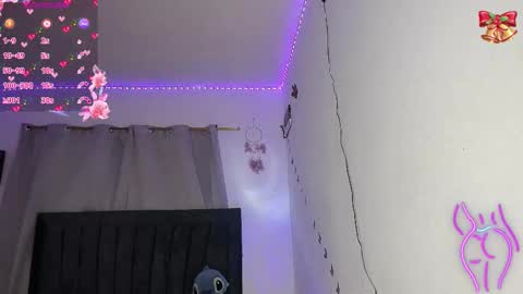 Snapshot of emmie_bunny chatting on 01/31/26, 10:41 Emmie online show from 01/31/26, 10:41