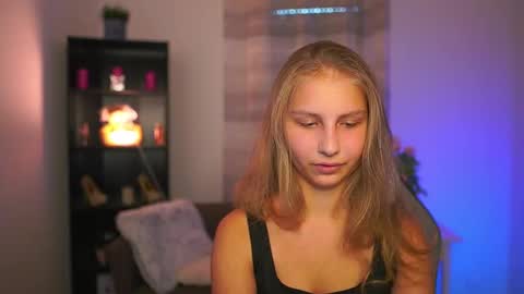 Emmie online show from 10/25/25, 01:29