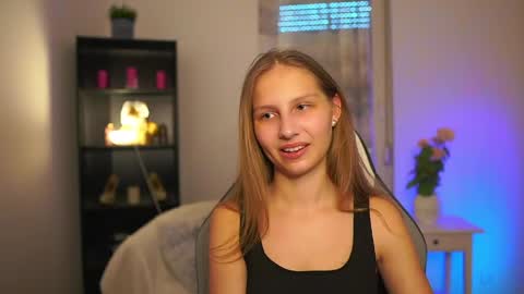 Emmie online show from 04/01/26, 01:41