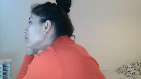 emmie online show from 01/08/25, 01:41