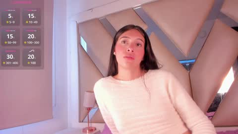 emmily_evans_ online show from 01/10/25, 01:09