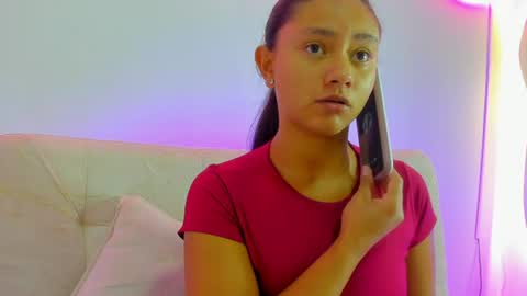 Snapshot of emmilybratz chatting on 06/18/26, 01:48 EMMILY online show from 06/18/26, 01:48