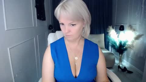 emmmam online show from 10/26/25, 03:45