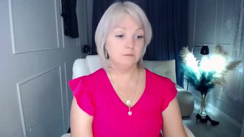 emmmam online show from 10/28/25, 10:52