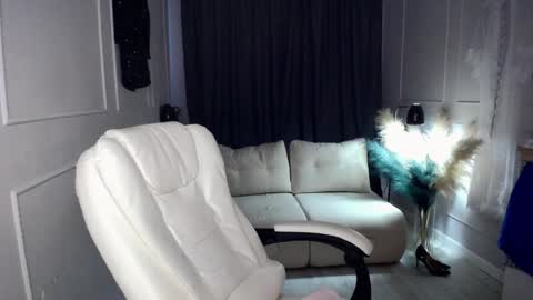 emmmam online show from 04/01/26, 01:41