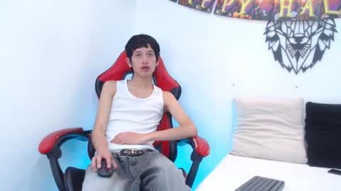 Snapshot of emmo_boy chatting on 10/08/25, 12:47 SERGIO online show from 10/08/25, 12:47